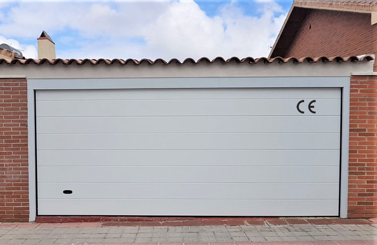 Marcado CE en las puertas de garaje Marcado CE en las puertas de garaje