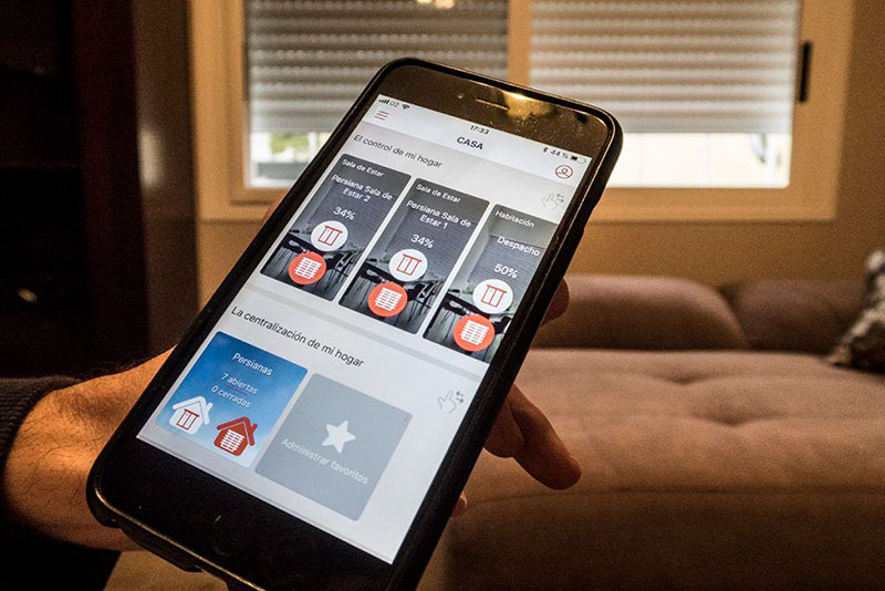 Puertas de garaje inteligentes por las nuevas tecnologías Puertas de garaje inteligentes por las nuevas tecnologías