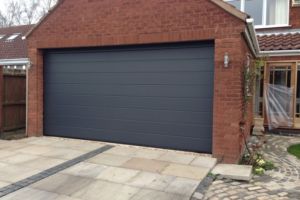 Contratacion de servicios para las puertas automaticas Contratacion de servicios para las puertas automaticas