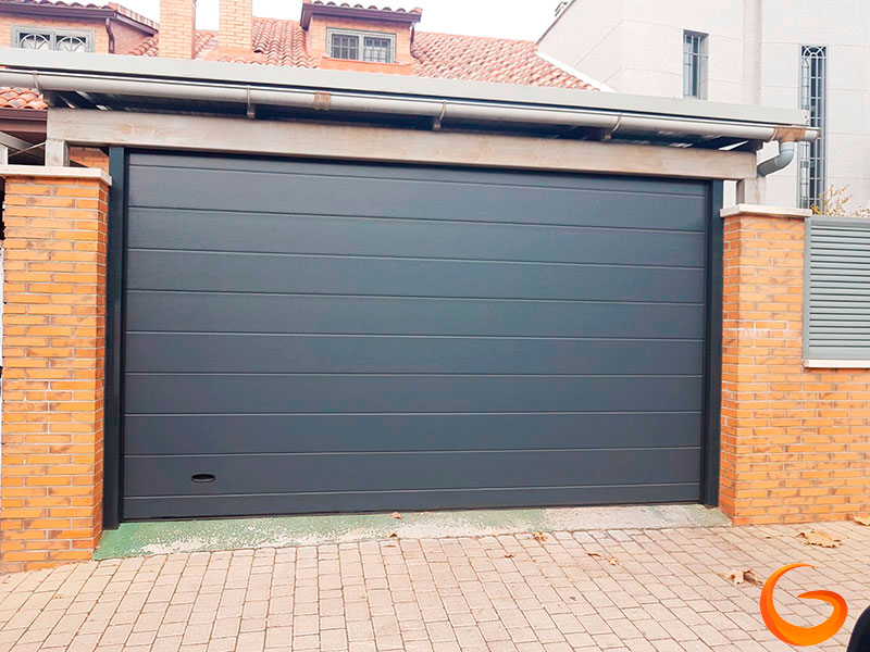 Ventajas de las puertas de garaje seccionales residenciales Ventajas de las puertas de garaje seccionales residenciales