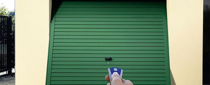 Ventajas de escoger una puerta de garaje seccional o basculante - Ventajas de escoger una puerta de garaje seccional o basculante