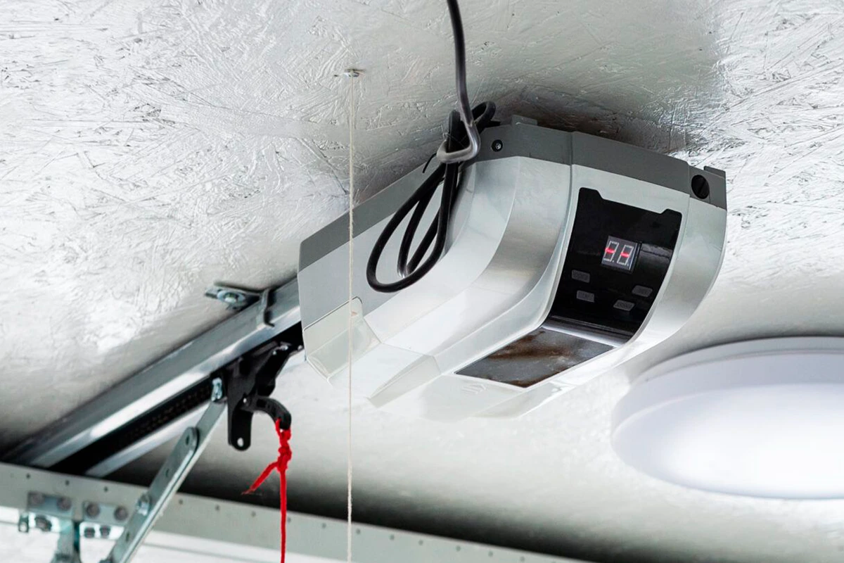 Consejos para elegir el mejor motor para tu puerta de garaje Consejos para elegir el mejor motor para tu puerta de garaje