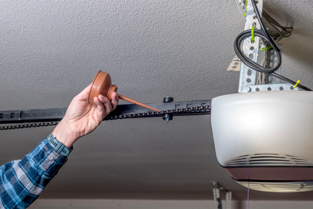 La importancia del mantenimiento preventivo en puertas de garaje La importancia del mantenimiento preventivo en puertas de garaje