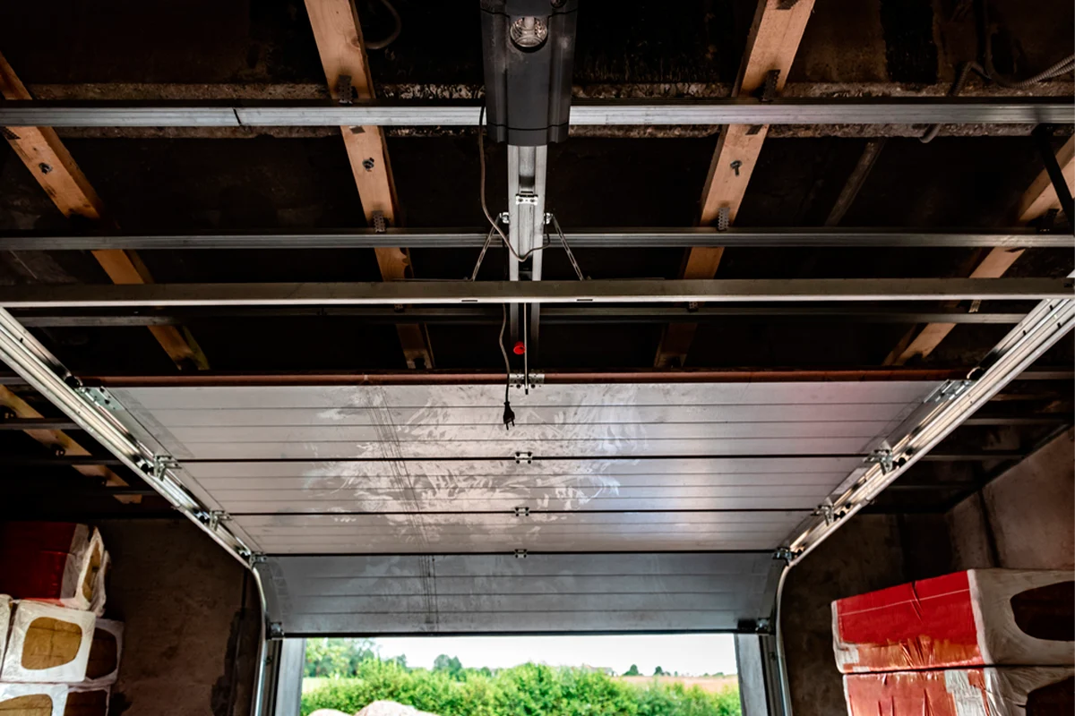 ¿Puertas de garaje seccionales o enrollables? Descubre cuál es la mejor opción ¿Puertas de garaje seccionales o enrollables? Descubre cuál es la mejor opción