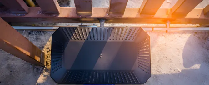 Cómo instalar un motor de puerta de garaje corredera