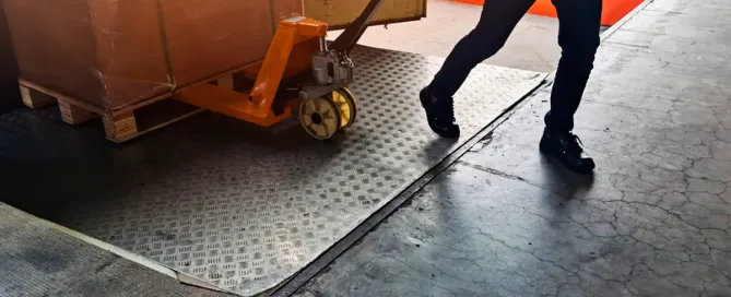 Soluciones inteligentes para muelles de carga: Automatización y control - Soluciones inteligentes para muelles de carga: Automatización y control