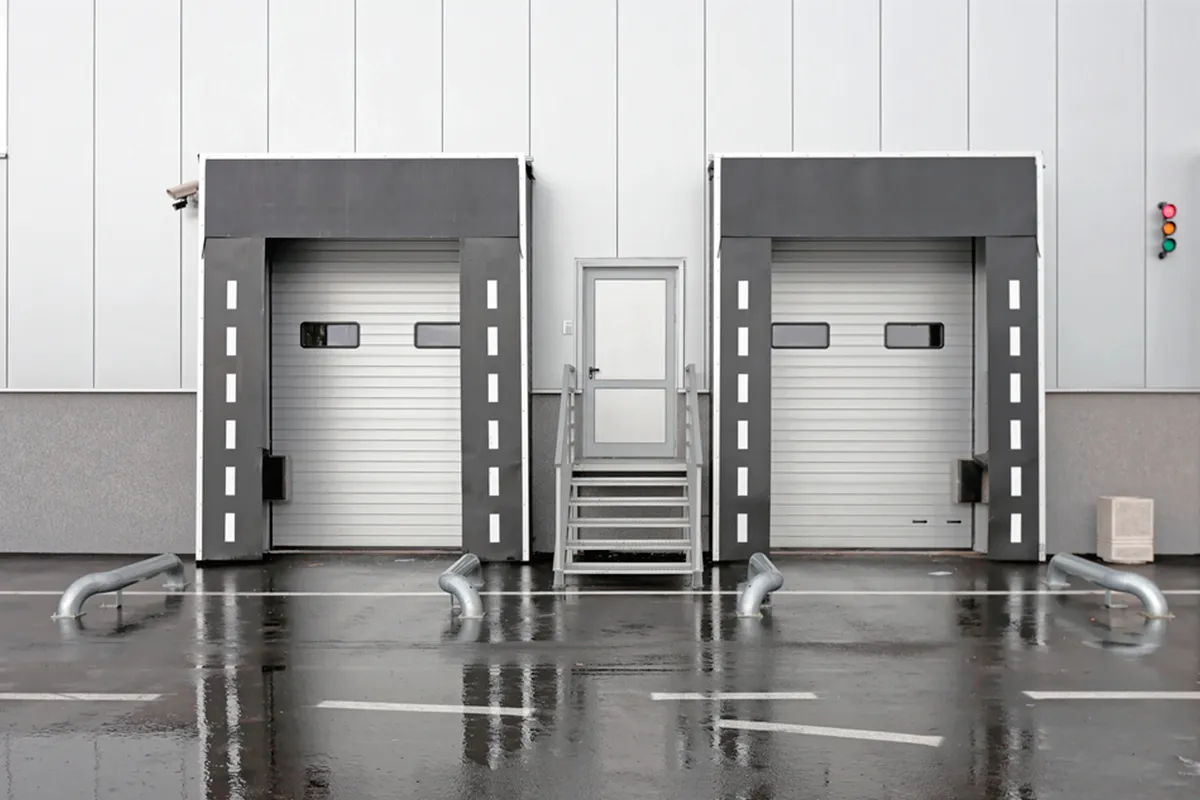 Ventajas de los muelles de carga vertical frente a los convencionales Ventajas de los muelles de carga vertical frente a los convencionales